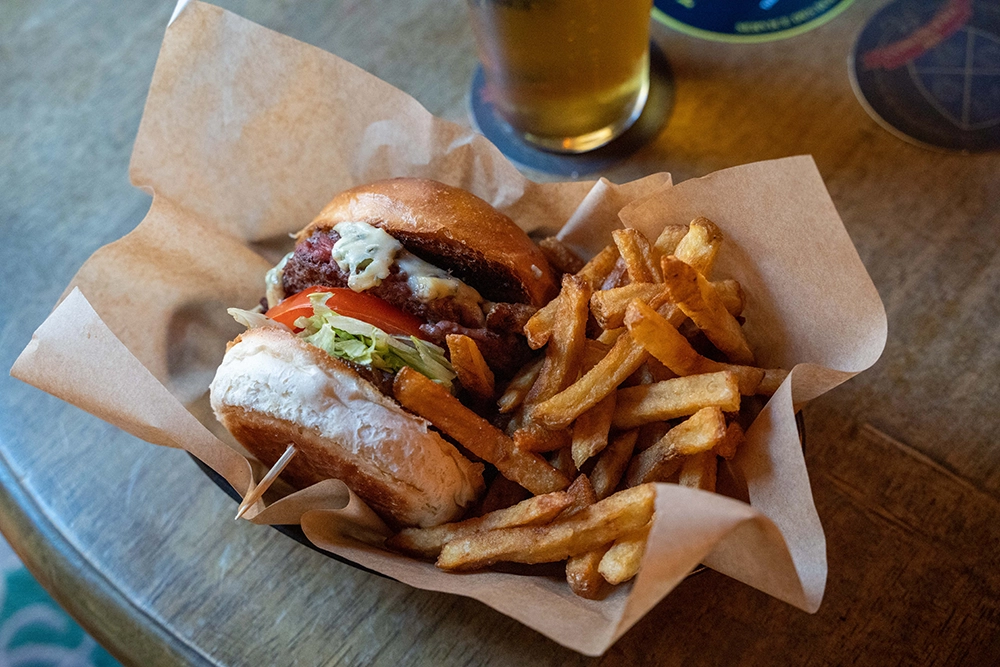 the four monkeys burgers